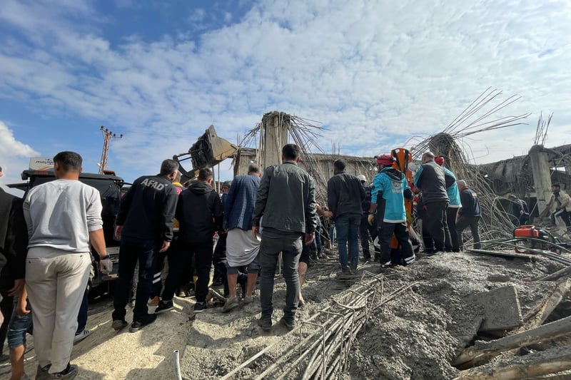 Urfa'da inşaatta göçük: 2 işçi hayatını kaybetti