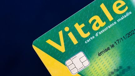 Landes : une retraitée, déclarée morte par erreur à la place de sa belle-mère, se bat pour faire réactiver sa carte vitale