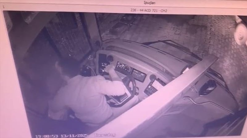 Yolcu dolu otobüse kurşun yağdırdı! Dehşet anları böyle görüntülendi