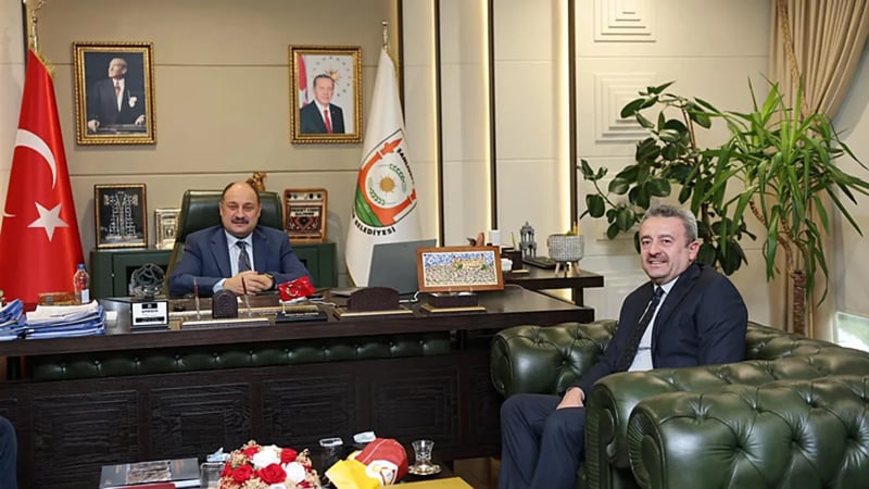 Galatasaray'dan Gülpınar'a sürpriz ziyaret