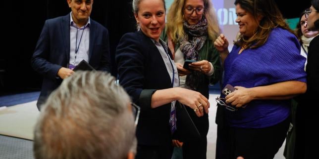 La gauche unitaire annonce une primaire pour l’automne 2026