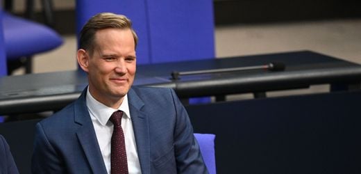 Hendrik Streeck stellt teure Medikamente für alte Menschen infrage - starke Kritik