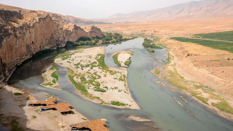 Irak'ta su krizi derinleşiyor: Dicle ve Fırat'tan gelen su azaldı