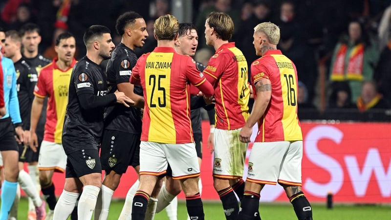 Eklat in der Europa League: Deventer-Profi muss wegen Nasen-Geste gegen Stiller Strafe zahlen